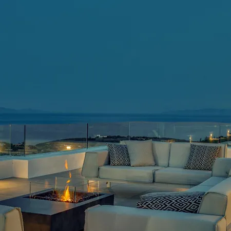 Lily Rock Paros Αγκαιριά