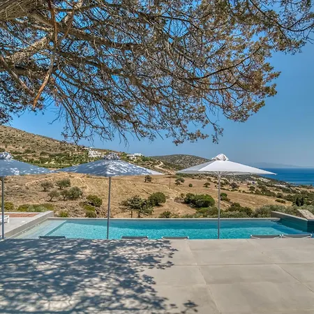 Lily Rock Paros * Αγκαιριά