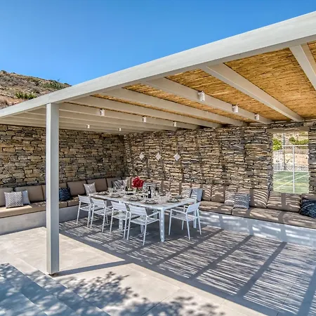 Lily Rock Paros Βίλα