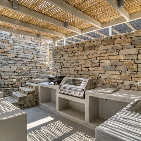 Lily Rock Paros Villa *