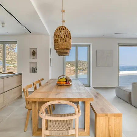 Villa Lily Rock Paros Angairia