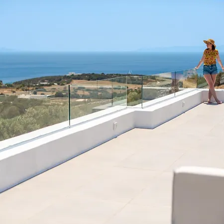 Lily Rock Paros